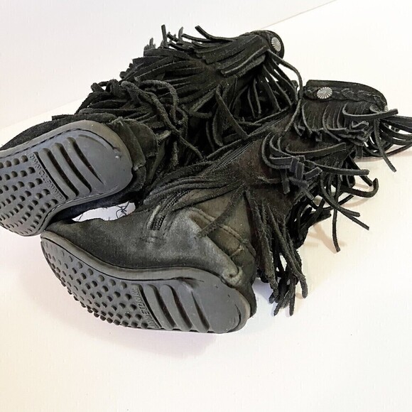 Minnetonka Moccasin Girls Black Boots 3 Layer Fringe Sz 12 Syle 2659 Leather - Picture 7 of 12